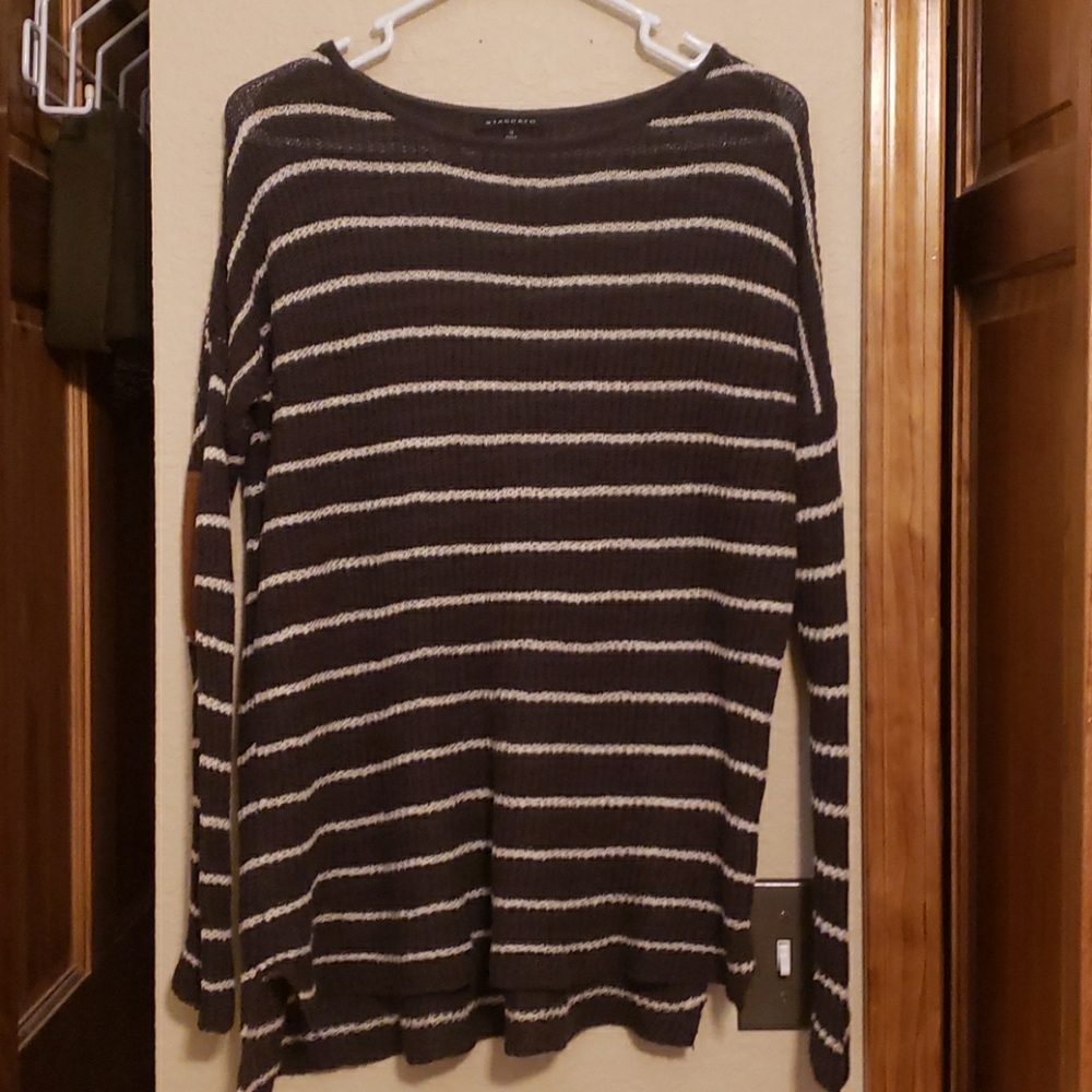 Knit sweater